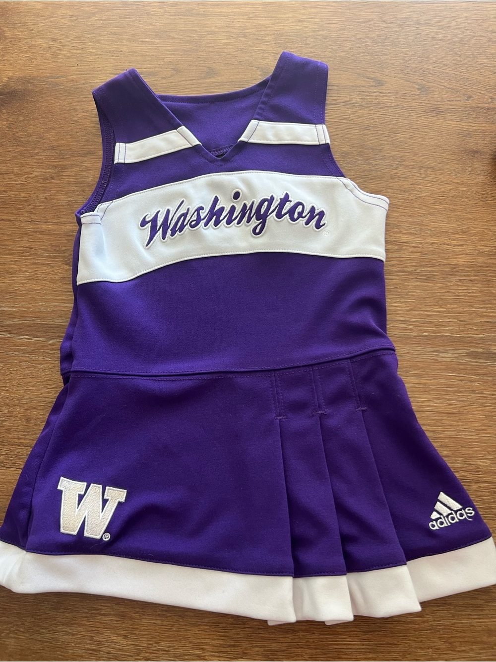Washington Huskies NCAA Purple Cheer fit